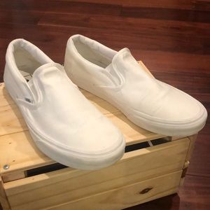 Men’s size 9.5 white Vans